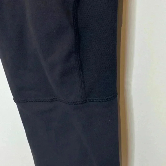 Athleta Contender 2 in 1 Legging Skirt - Picture 4 of 9